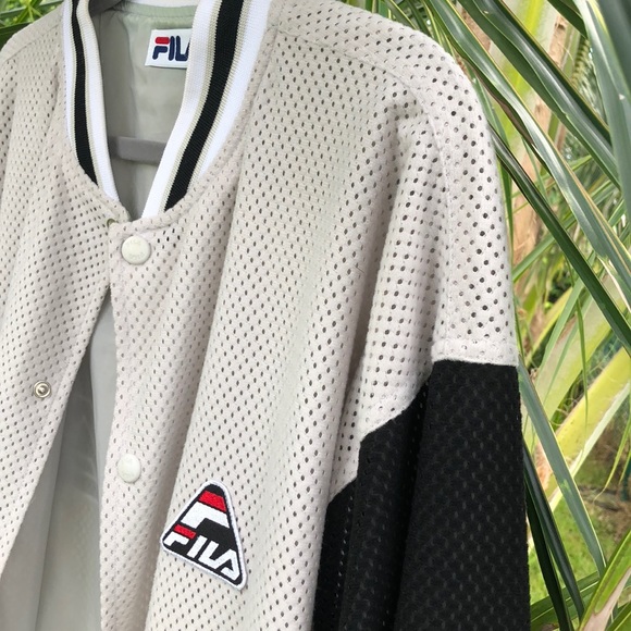 Men’s Fila jacket L machine wash hang drylike new - Picture 6 of 11